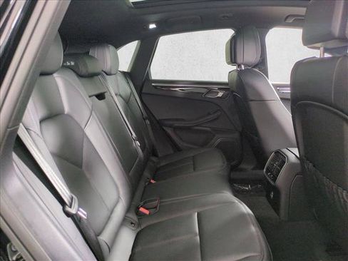 New 2026 Porsche Macan image 25