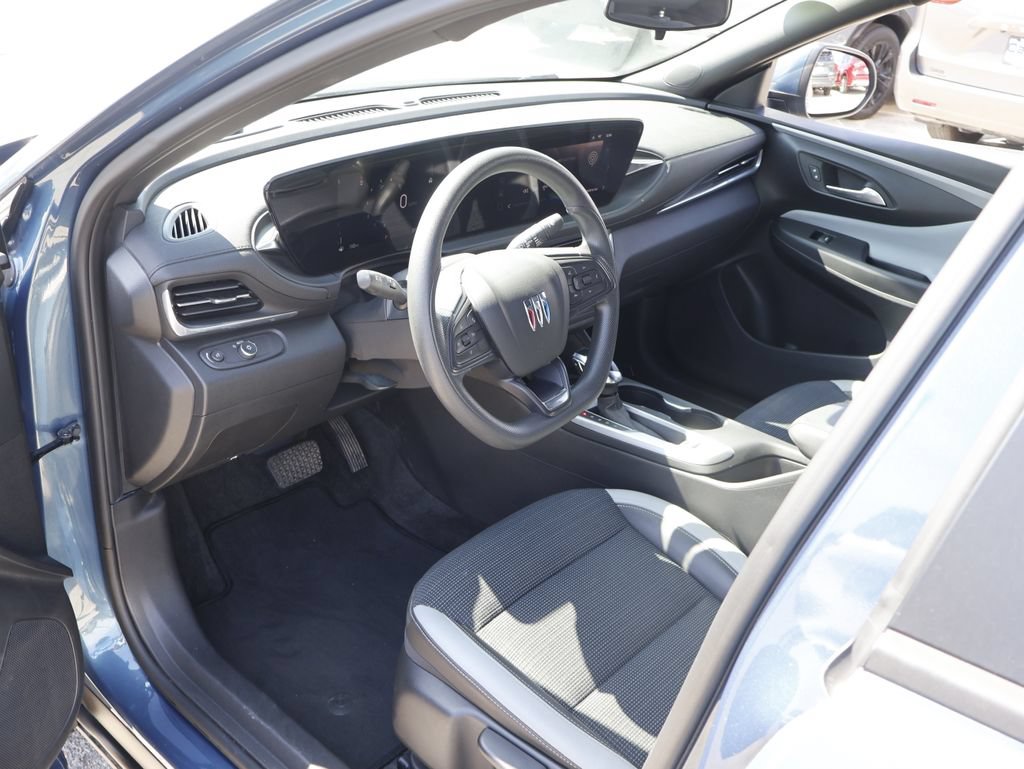 Used 2024 Buick Envista Preferred w/ Convenience II Package FWD image 24