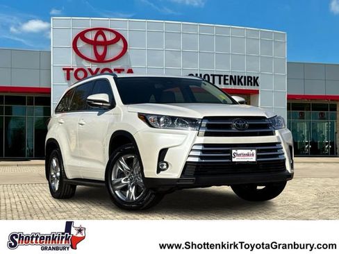 Used 2019 Toyota Highlander Limited FWD image 1