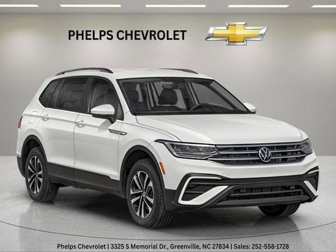 Used 2023 Volkswagen Tiguan S image 6