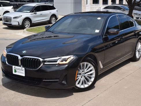 Used 2023 BMW 530i w/ Premium Package RWD image 39