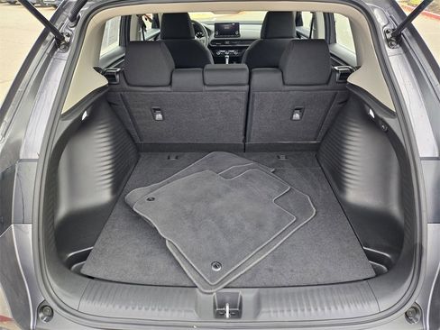 Certified 2025 Honda HR-V LX image 27