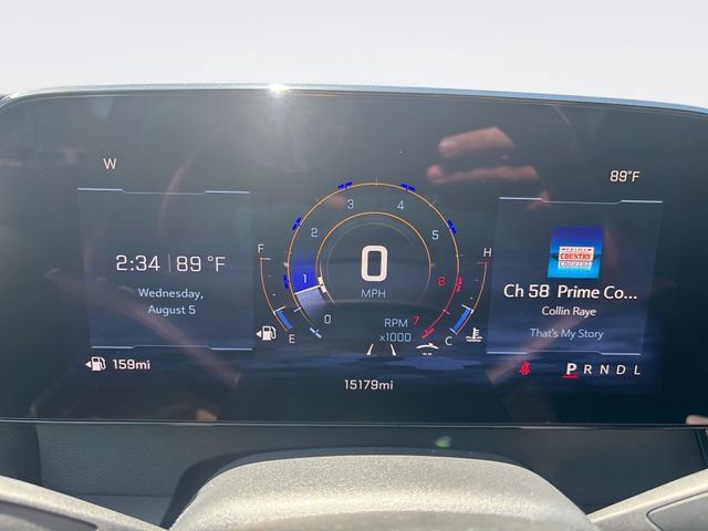 Used 2025 Chevrolet Traverse LT FWD image 15