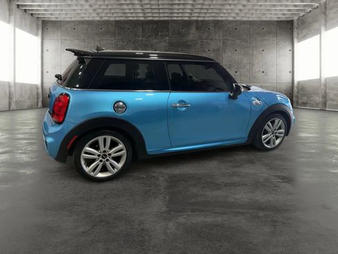 Used 2015 MINI Cooper S image 2