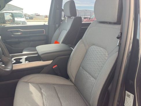 New 2026 RAM 1500 4x4 Crew Cab image 8