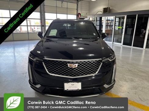 Used 2021 Cadillac XT6 Premium Luxury AWD/4WD image 2