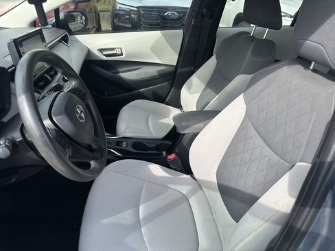 Used 2022 Toyota Corolla LE FWD image 10