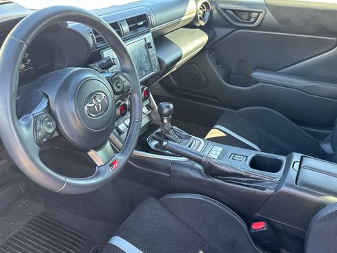Certified 2025 Toyota GR86 Premium RWD image 9