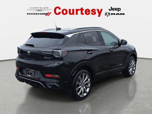 Used 2024 Buick Encore GX Avenir w/ Avenir Convenience Package AWD/4WD image 5
