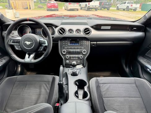 Used 2017 Ford Mustang GT w/ GT Performance Package RWD image 18