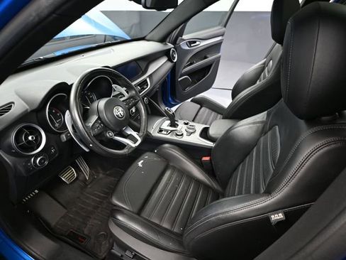 Used 2020 Alfa Romeo Stelvio Ti Sport w/ Quick Order Package 22S Sport AWD/4WD image 25