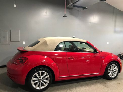 Used 2014 Volkswagen Beetle TDI image 6