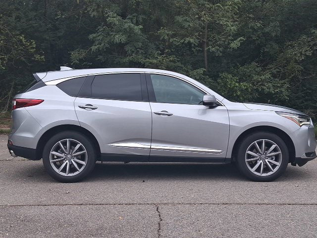 Used 2023 Acura RDX w/ Technology Package FWD image 6