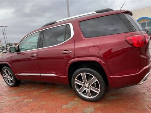 Used 2018 GMC Acadia Denali w/ Technology Package image 7