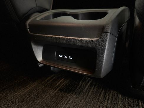 Used 2026 Honda Odyssey Elite image 38