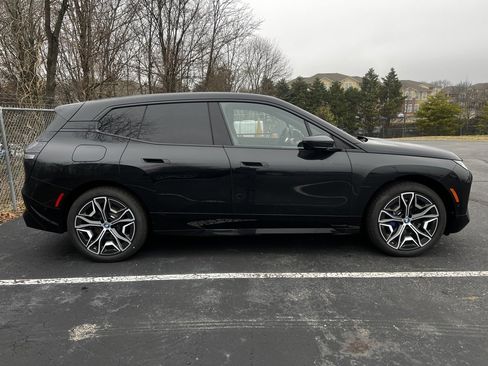 Used 2025 BMW iX xDrive50 image 6