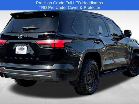 Used 2023 Toyota Sequoia TRD Pro AWD/4WD image 7