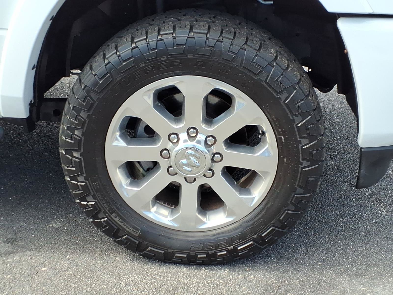 Used 2020 RAM 3500 Laramie AWD/4WD image 9