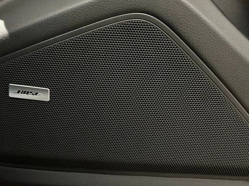 Certified 2025 Porsche Cayenne Coupe image 35