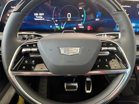 New 2026 Cadillac Vistiq Sport w/ LPO, Floor Liner Package image 24