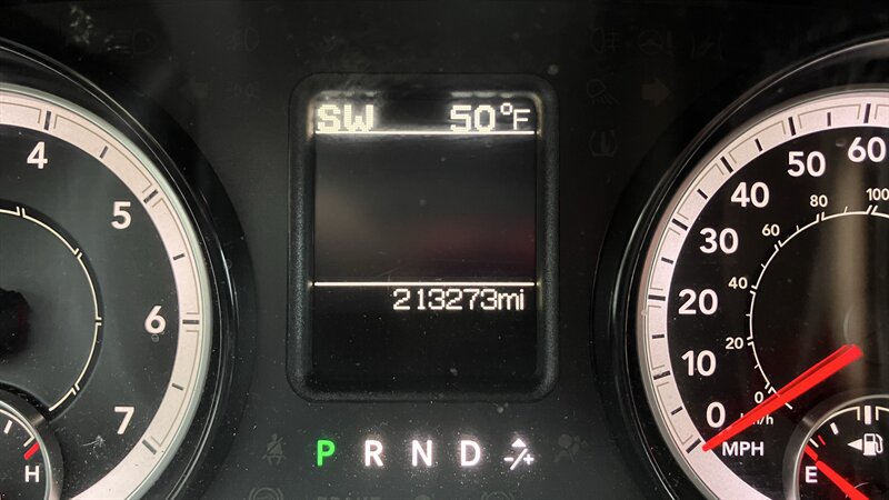 Used 2019 RAM 1500 Express w/ Express Value Package AWD/4WD image 16
