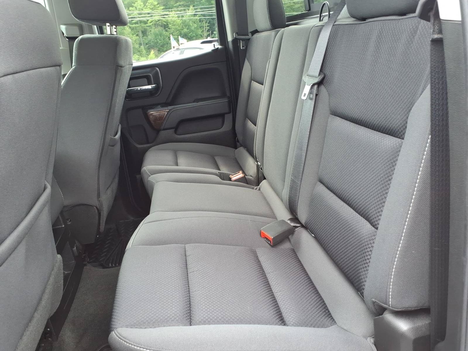 Used 2018 GMC Sierra 1500 SLE w/ SLE Value Package AWD/4WD image 10