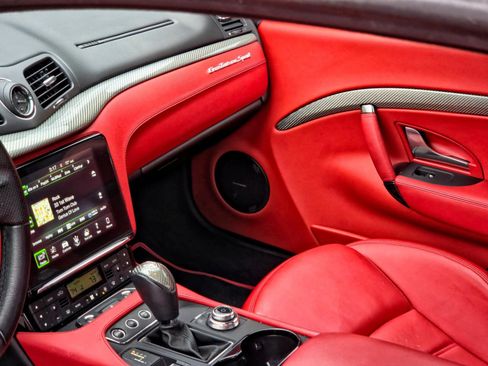 Used 2018 Maserati GranTurismo Sport RWD image 42