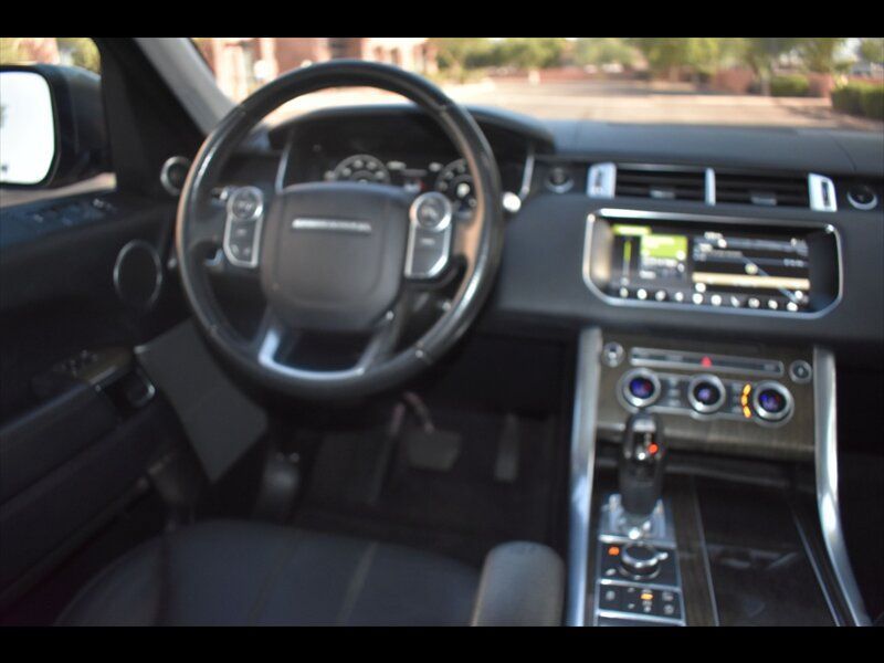 Used 2017 Land Rover Range Rover Sport HSE AWD/4WD image 33