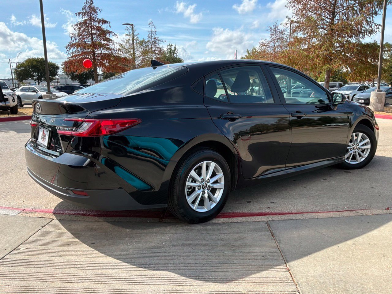 Used 2026 Toyota Camry LE FWD image 6
