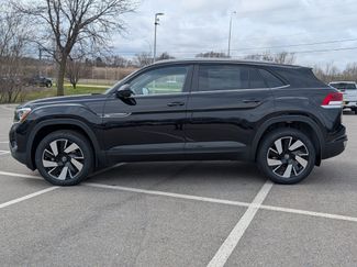 New 2026 Volkswagen Atlas Cross Sport SE AWD/4WD video 3