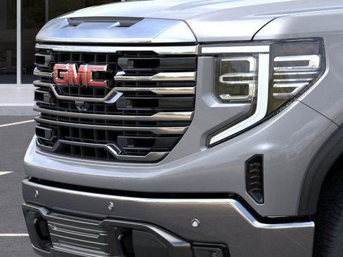 New 2026 GMC Sierra 1500 SLT image 37