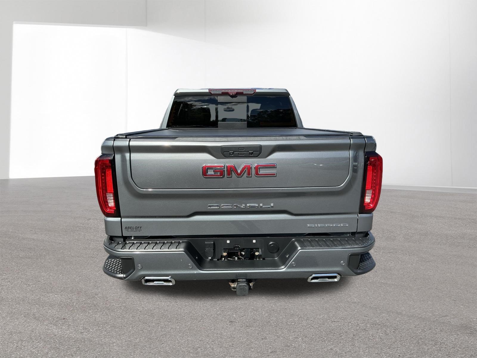 Used 2020 GMC Sierra 1500 Denali w/ Technology Package AWD/4WD image 9