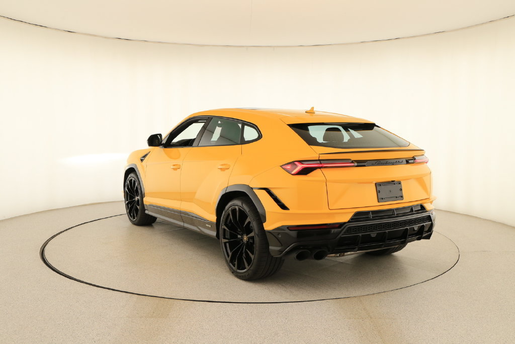 Used 2024 Lamborghini Urus S AWD/4WD image 4