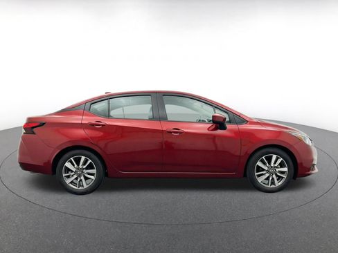 Used 2025 Nissan Versa SV FWD image 14