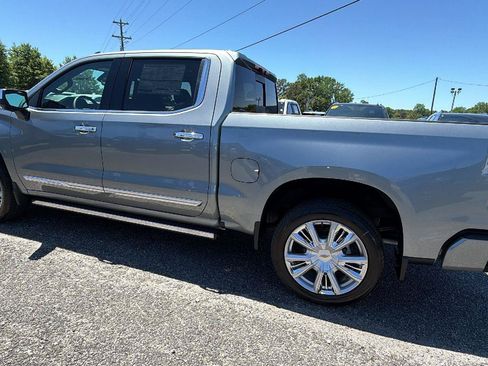 New 2026 Chevrolet Silverado 1500 High Country AWD/4WD image 7