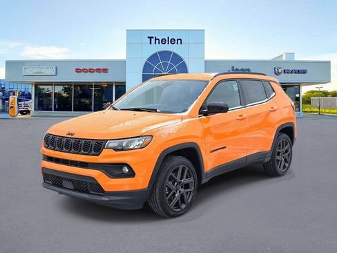 New 2026 Jeep Compass Latitude image 2