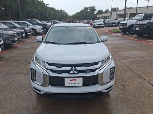 Used 2025 Mitsubishi Outlander Sport SE AWD/4WD image 5