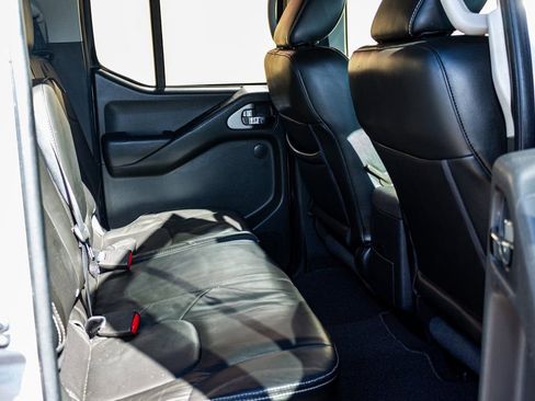 Used 2020 Nissan Frontier PRO-4X w/ Pro-4x Utility Package image 22