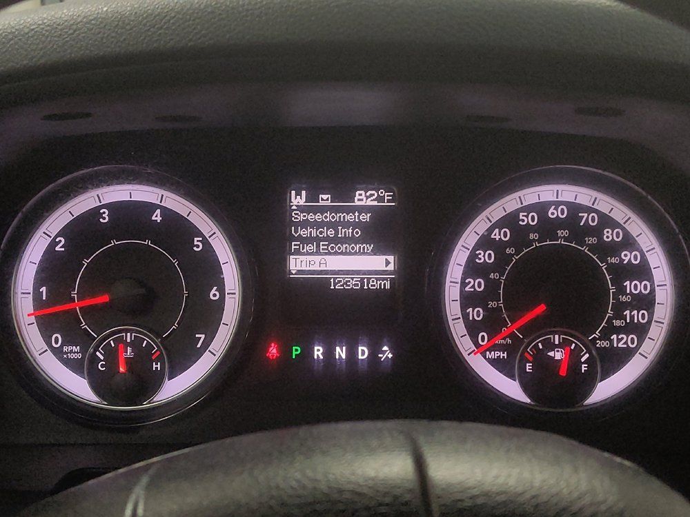 Used 2020 RAM 1500 Classic SLT RWD image 23