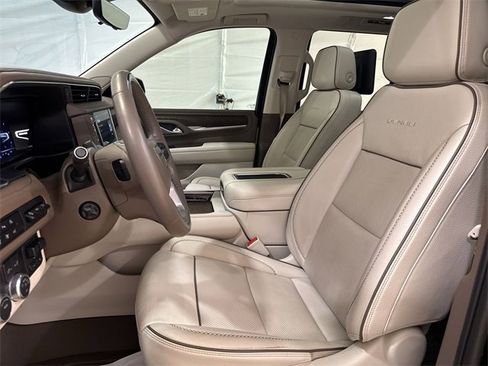 Certified 2023 GMC Yukon Denali w/ Advanced Technology Package image 19