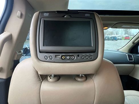 Used 2012 GMC Acadia Denali image 13