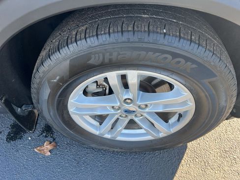 Used 2023 Ford Explorer XLT w/ Equipment Group 202A image 12