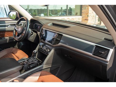 Used 2023 Volkswagen Atlas SEL Premium AWD/4WD image 14