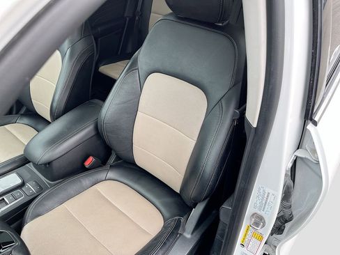 Used 2022 Ford Escape Titanium w/ Titanium Elite Package image 22