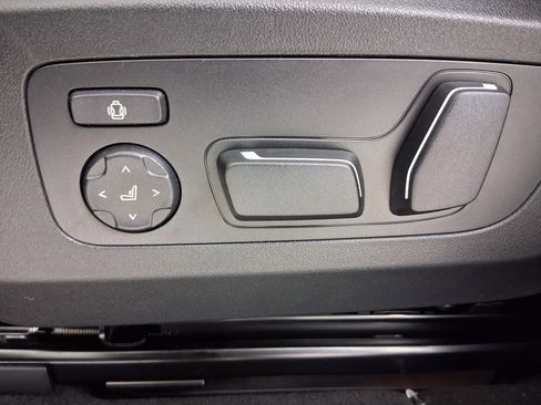 New 2026 BMW X3 xDrive30 w/ Convenience Package AWD/4WD image 16