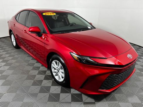 Used 2026 Toyota Camry LE FWD image 4