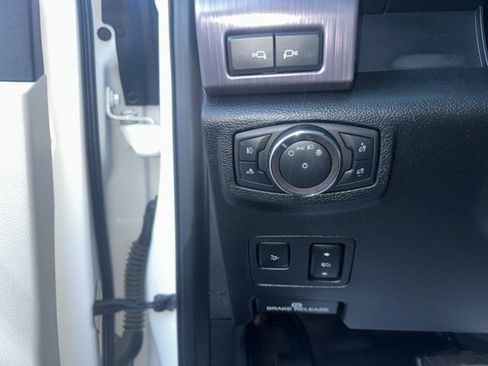 Used 2020 Ford F350 Limited image 18