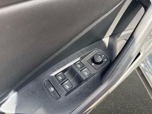 Used 2020 Volkswagen Jetta GLI Autobahn FWD image 18