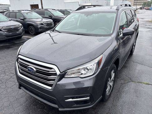 Used 2022 Subaru Ascent Premium w/ Convenience Package AWD/4WD image 6