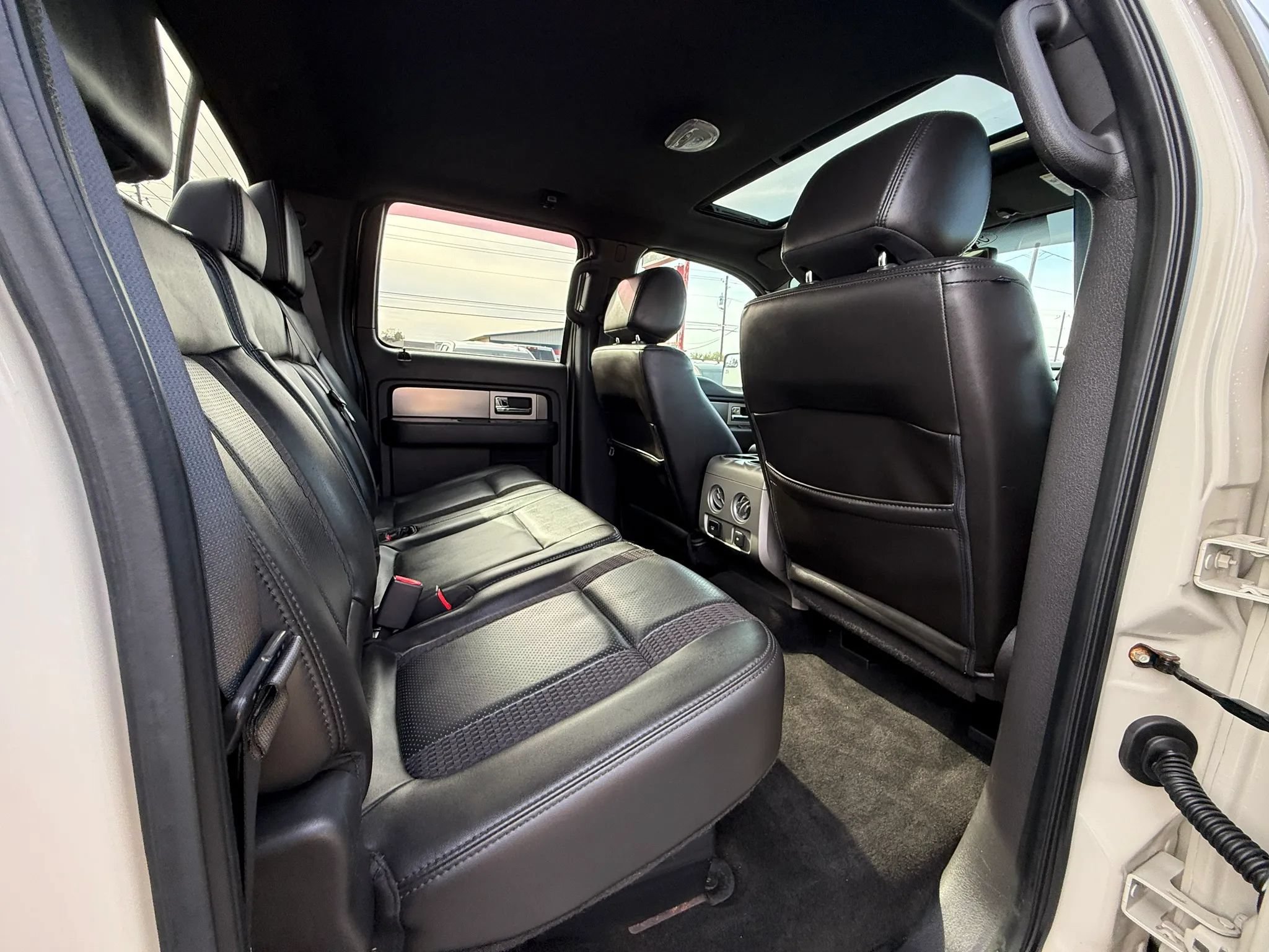 Used 2013 Ford F150 Raptor w/ Luxury Equipment Group AWD/4WD image 15